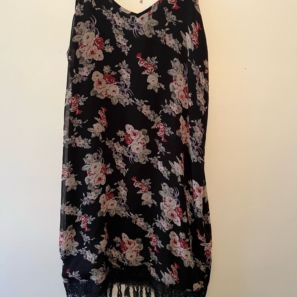 Floral Sleeveless Dress with Lace Hem